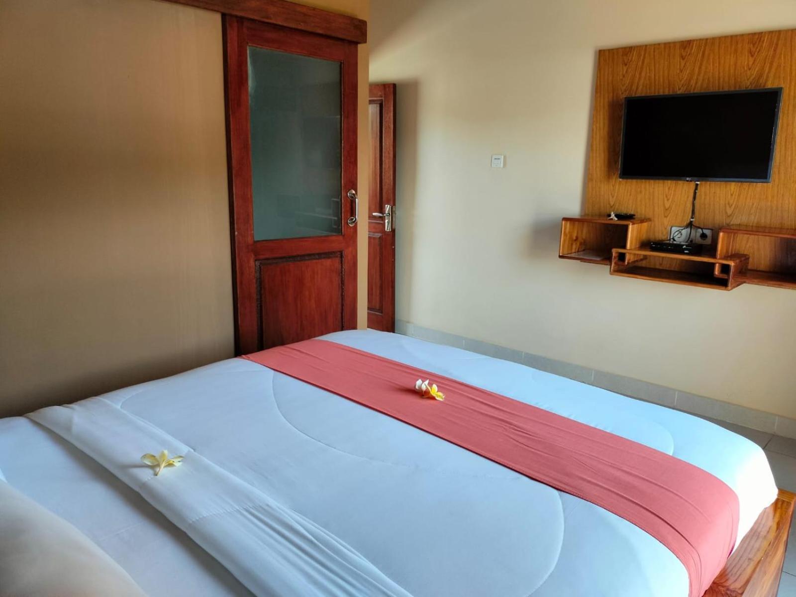 Semilir Inn Senggigi Exterior photo