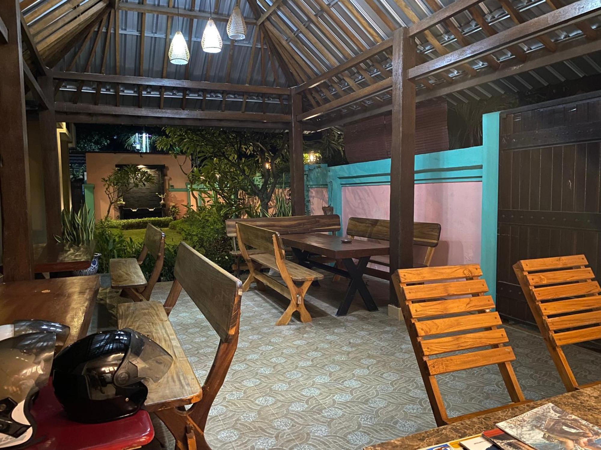 Semilir Inn Senggigi Exterior photo