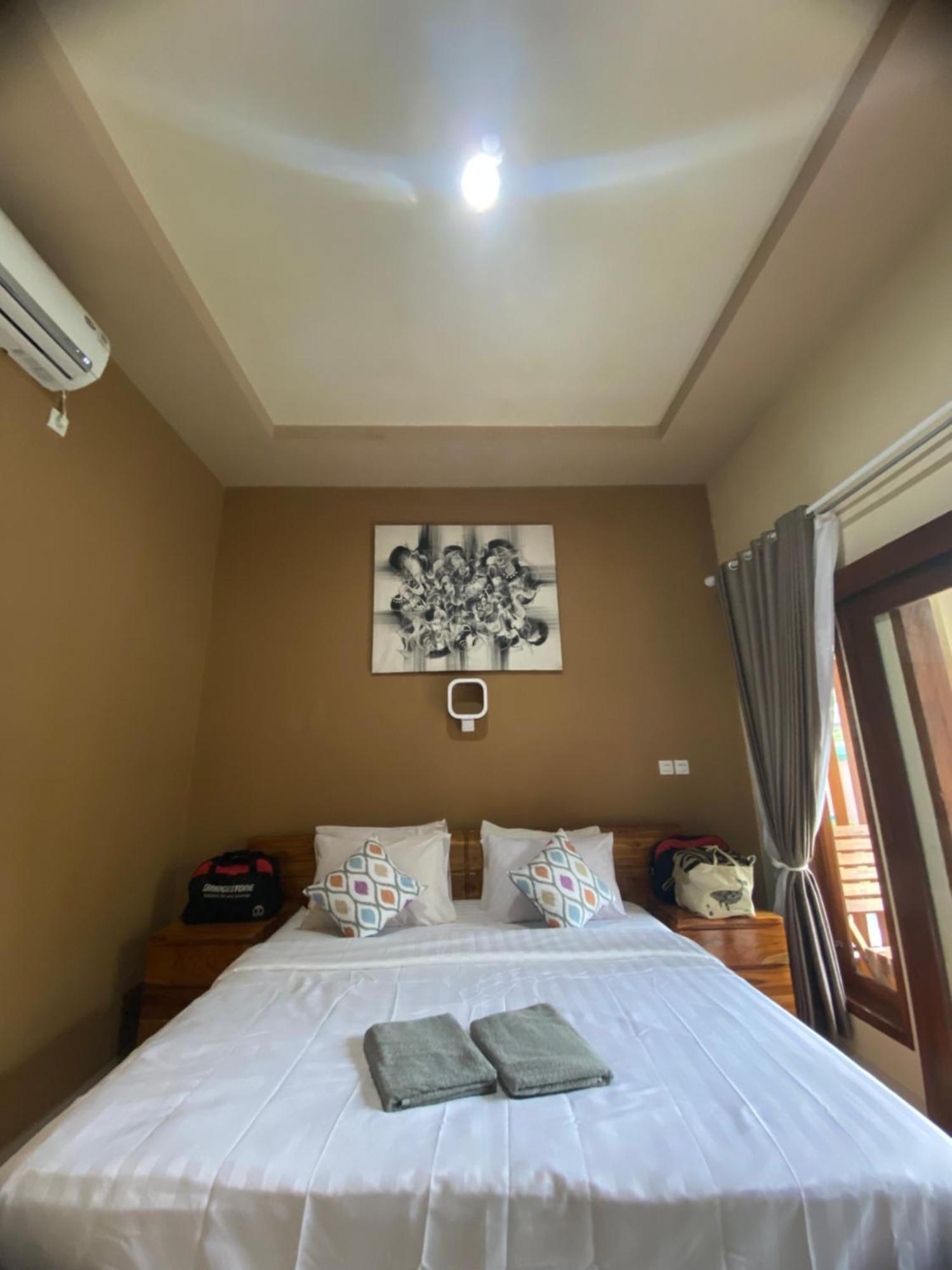 Semilir Inn Senggigi Exterior photo