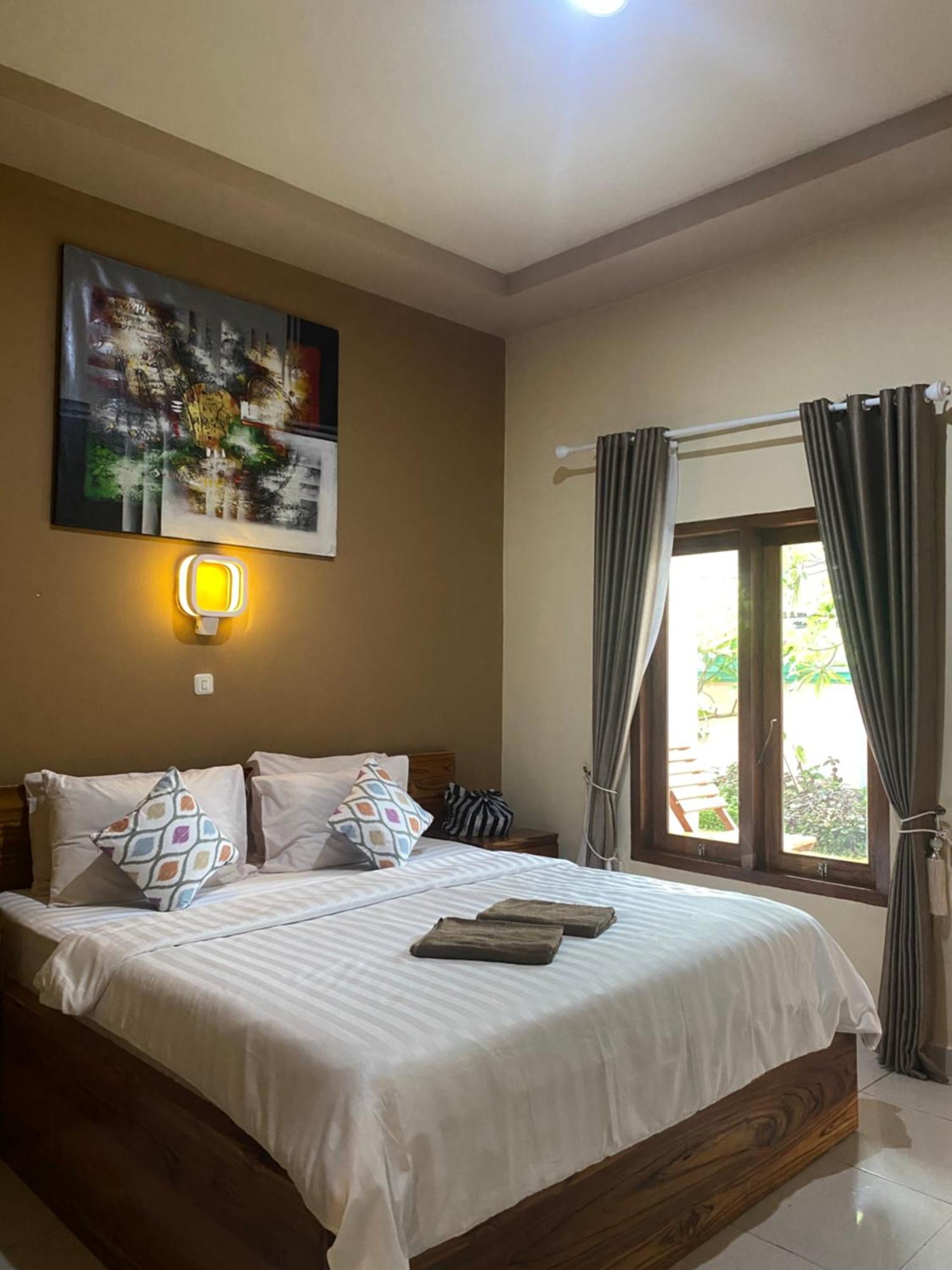 Semilir Inn Senggigi Exterior photo